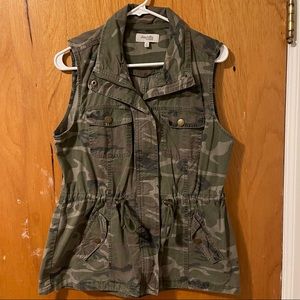Charolette Russe camo vest